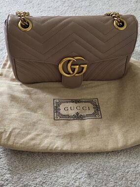Gucci Marmont Matelassé Leather Crossbody Bag in Mauve Taupe with Gold Hardware